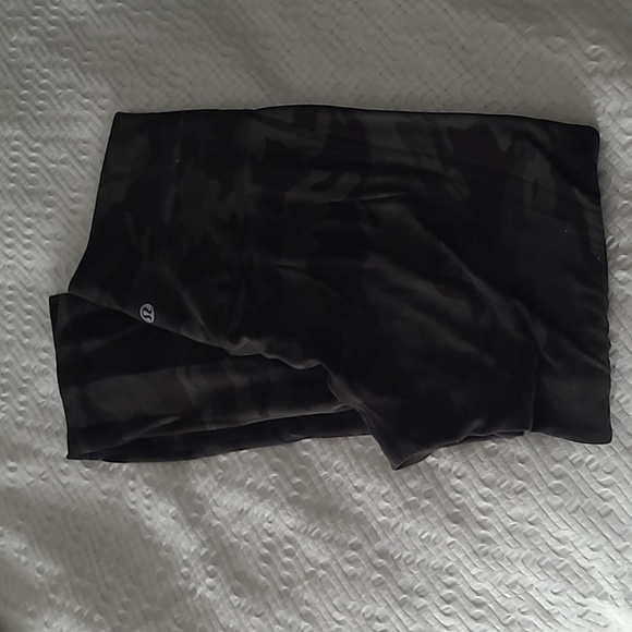 lululemon athletica Pants - Lululemon camo print leggings
